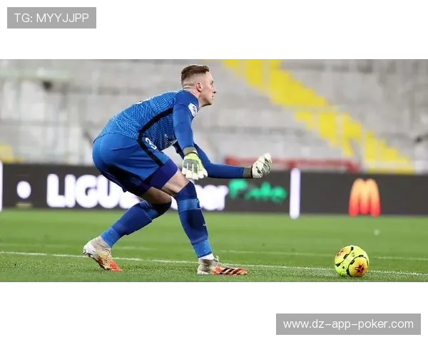 “马赛全队绕行雷恩赴昂热，天气打乱赛前备战节奏”